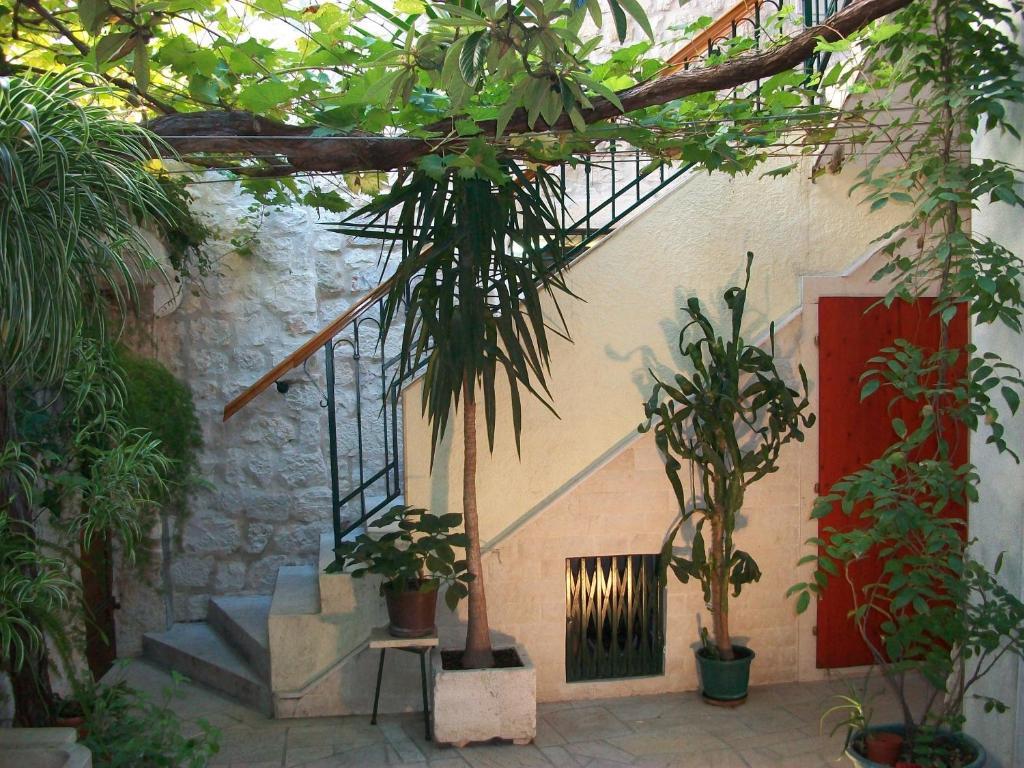 Apartments Ivica Trogir Exterior photo